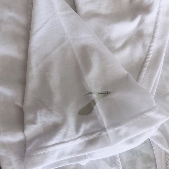 Brooks Run Lucky Pacesetters Tee St. Patrick’s Day Irish, Size M New with Tag - Picture 6 of 11